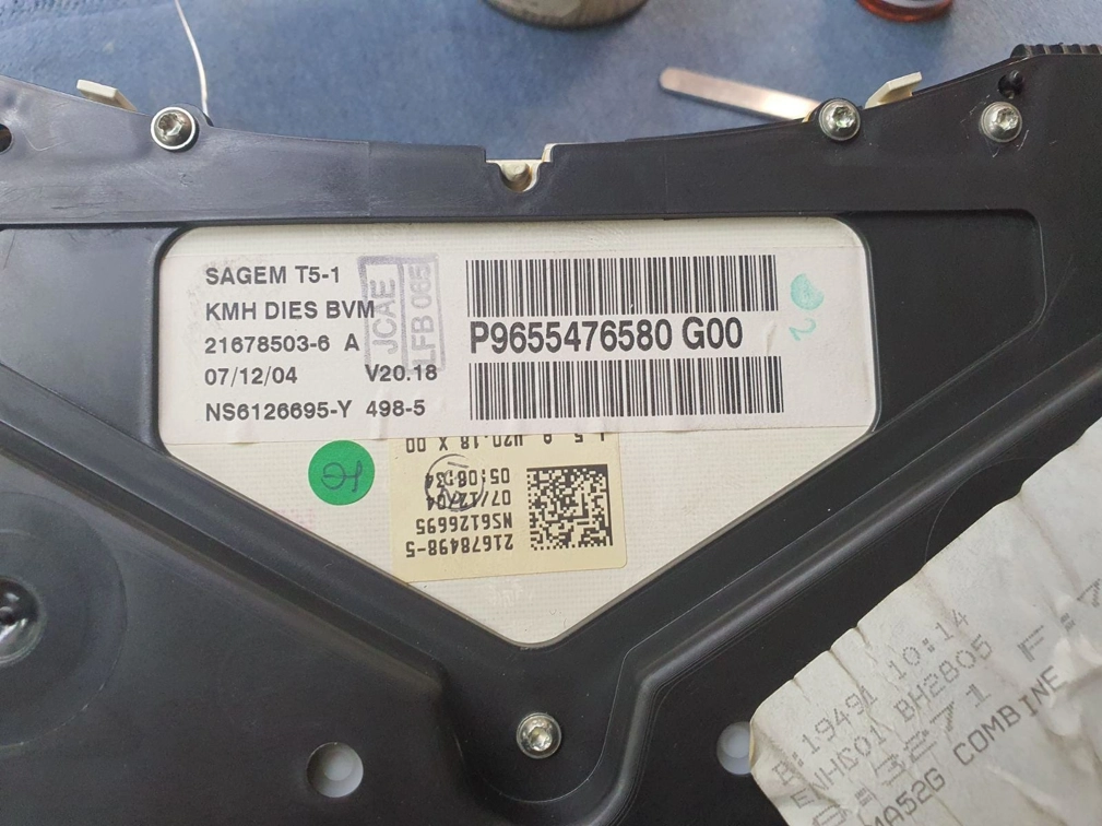P9655476580 G00 V20 DASH PEUGEOT 307 1.4D 2005Y NEK MTgearbox EEP.7z