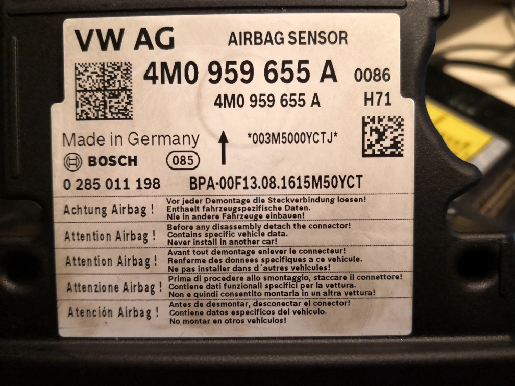 4M0959655A Audi a7 2018 95128 CRASH+CLEAR SRS.rar