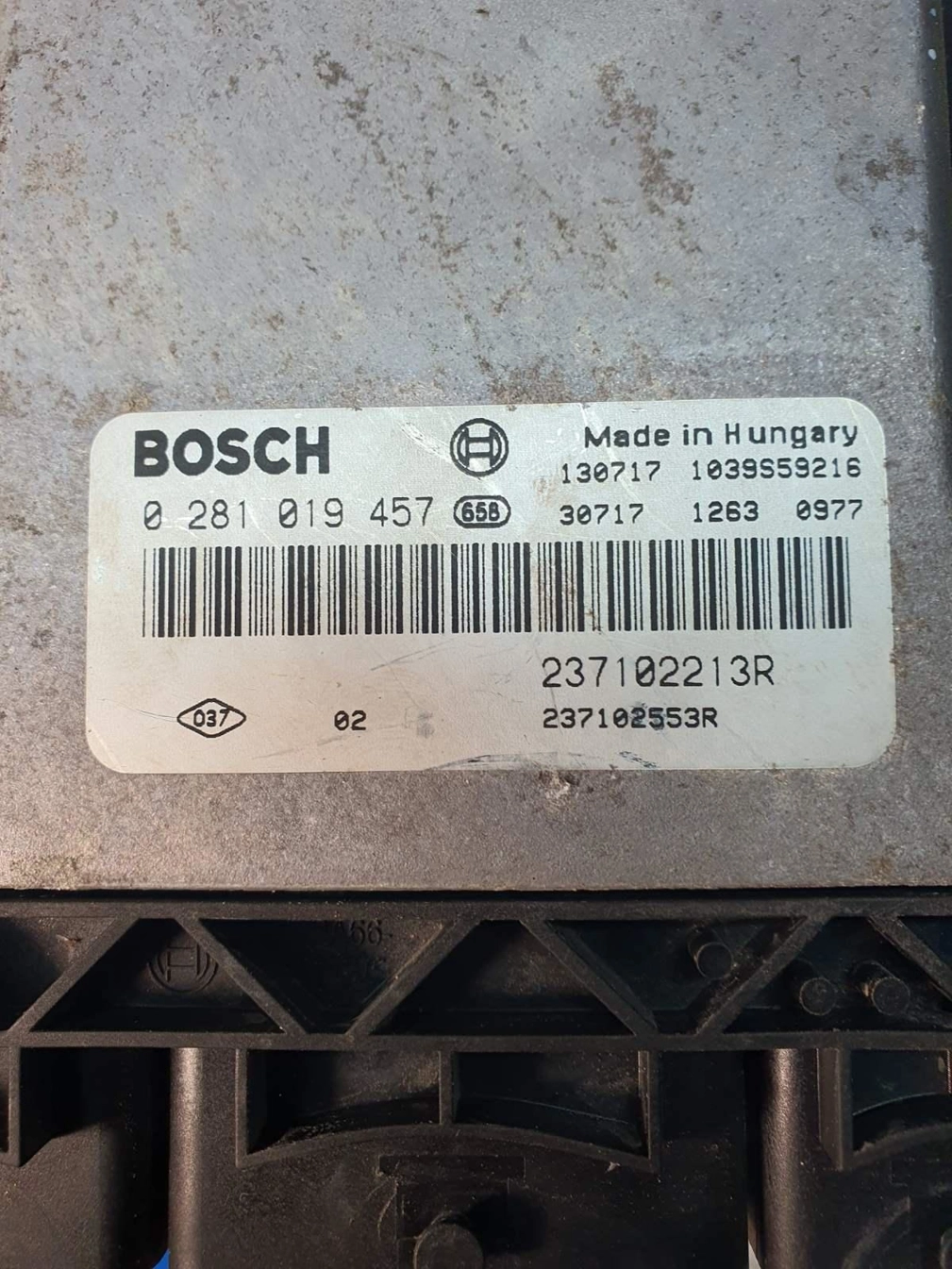 0281019457 237102213R 1037536428 EDC17C42 DACIA LOGAN 2012 1.5DCI MTgearbox BENCH FULL.7z