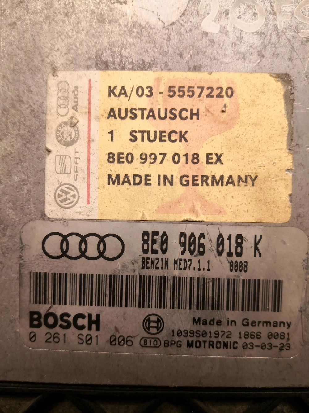 0261S01006 8E0906018K 1037366885 MED17.1.1 AUDI A4 2.0 16V 110KW 29f800+95040 FULL.rar