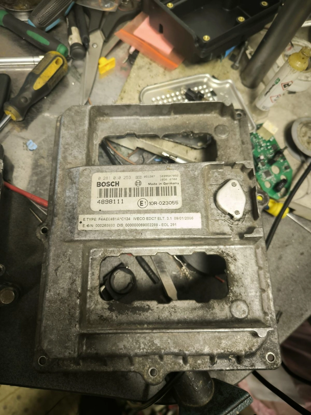0281010253 4898111 F4AE0481A C124 EDC7 Iveco ORI+IMMOOFF BENCH FULL.rar