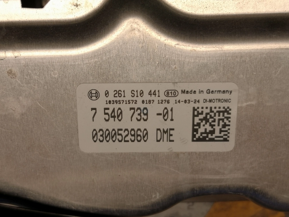 0261S10441 7540739 030052960 1037540064 MEVD17.2.H BMW F15 5.0i 330kW USA ATgearbox FULL.rar