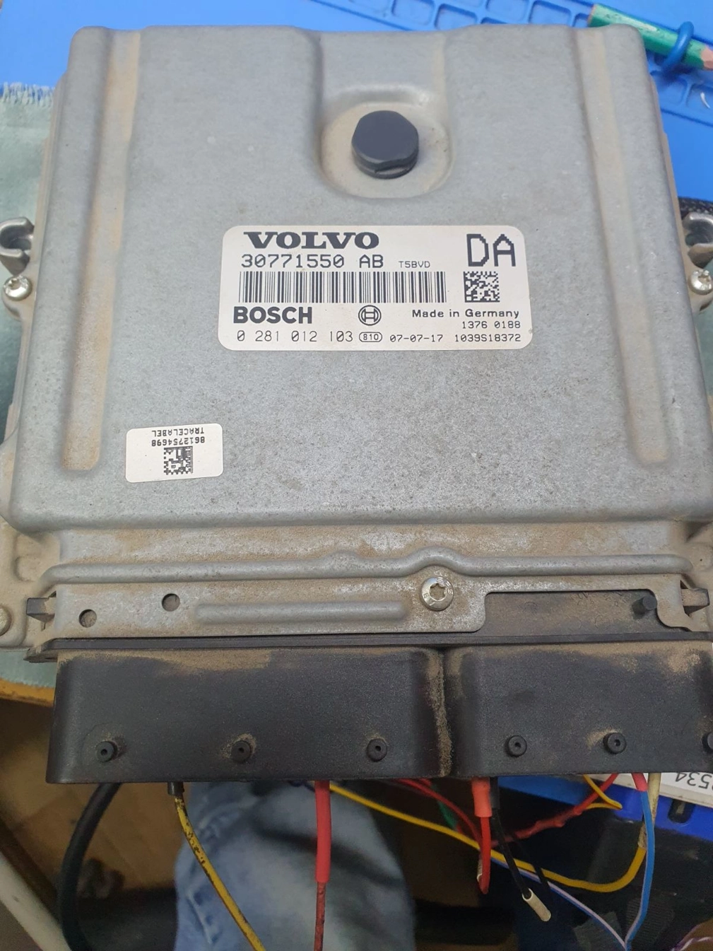 0281012103 30771550AB 1037386397 EDC16C31 VOLVO XC90 2.4TDI 2007Y ATgearbox BENCH FULL.7z