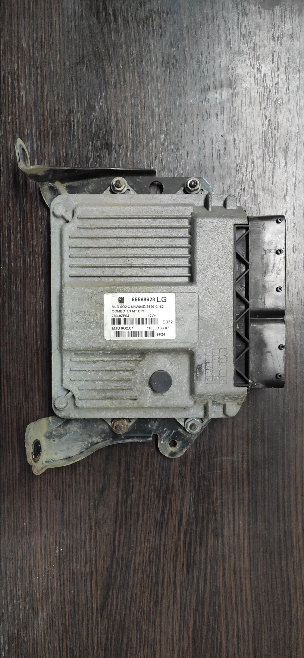 55568628LG MJD6O2.C1 HW04D 3323-C132 3326C162 Opel Combo 1.3CDTI Z13DTJ ORI+noDPF noEGR KTAG BDM FULL.rar