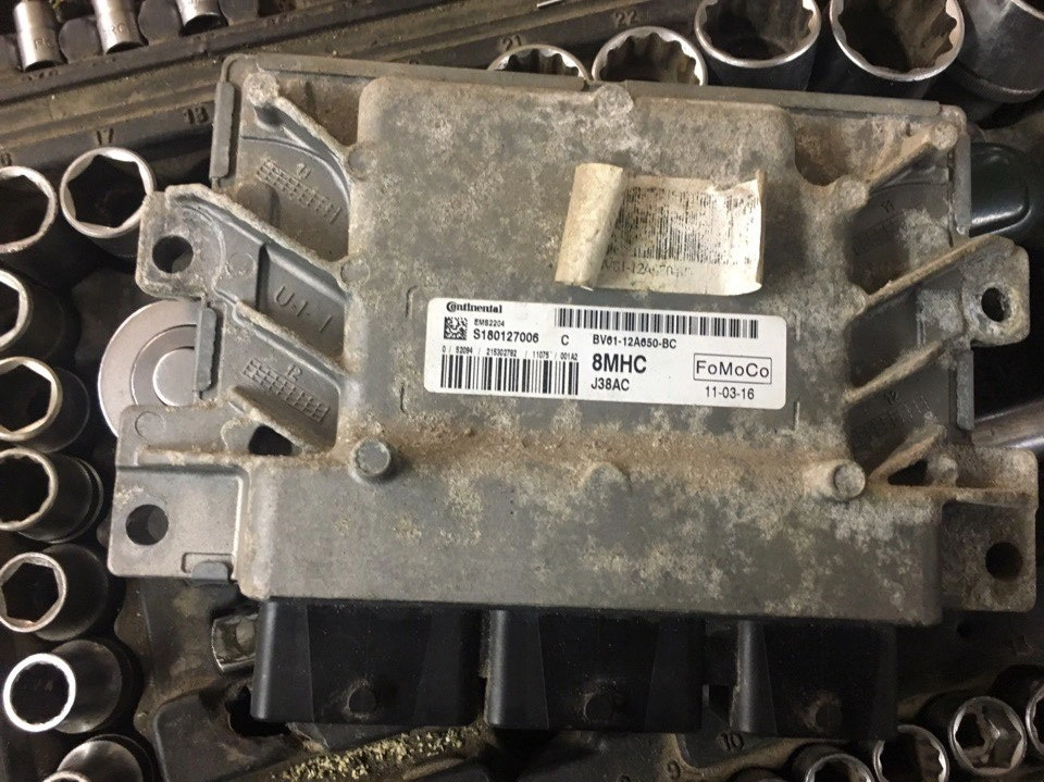 S180127006 BV61-12A650-BC 215302782 EMS2204 Ford Focus3 1.6 125KW MTgearbox BSL FULL.rar
