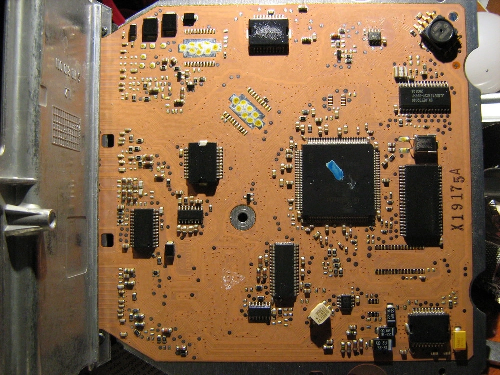 5WS40023D-T 9644302380 9644803380 PM30030000000 SID801 Citroen Xsara 2.0HDI FULL.rar