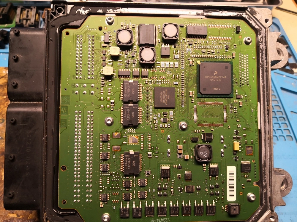 A6519000301 A6519019200 6519025700 6519032225 CRD2-651-TMA9FD3-212WA-125kW-4ASL2S-EU5OP LH-EF-DS05 ME123501 CR2.15 MB E212 2.2CDI 2009 125kW ATgearbox ORI+noVSA FLEX OBD.rar