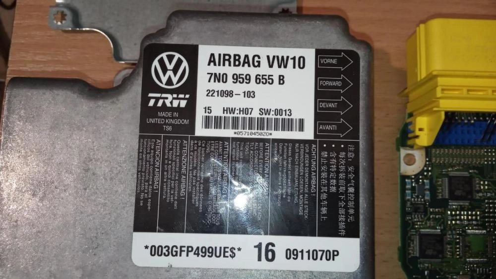 7N0959655B VW SHARAN 2011 95640 CRASH+CLEAR SRS.rar