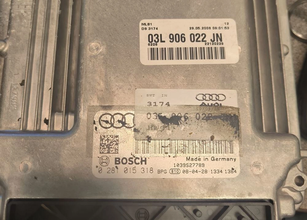 0281015318 03L906022JN 1037563700 EDC17CP14 Audi A4 2.0TDI 2009Y ORI+IMMO OFF ATgearbox BENCH FULL.rar