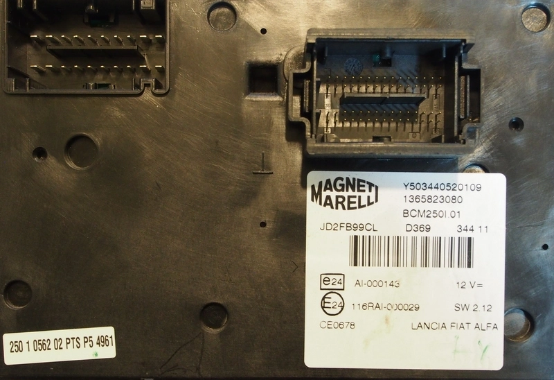 1365823080 Y503440520109 BCM Peugeot Boxer 2012Y 95640+PIN+KEY EEP.rar