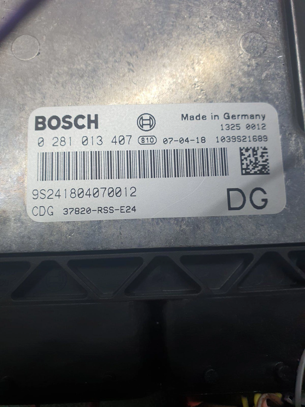 0281013407 9S241804070012 37820-RSS-E24 P594 v47 1037387656 EDC16C7 HONDA CIVIK 2.2D 2007Y MTgearbox BENCH FULL.7z