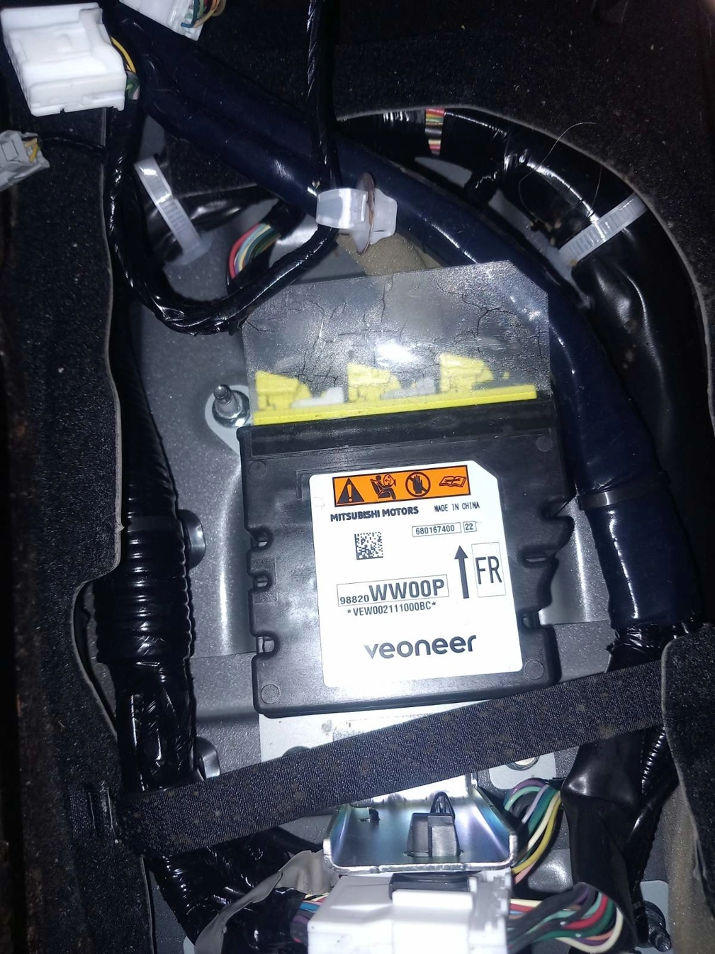 98820-WW00P 98820WW00P MITSUBISHI OUTLANDER 2023Y TC222-16F CRASH+CLEAR SRS.rar