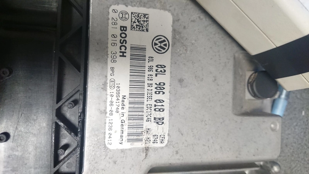 0281016398 03L906018BP 6746 1037561759 EDC17C45 Skoda Yeti 2.0TDI CFHA MTgearbox boot FULL.rar