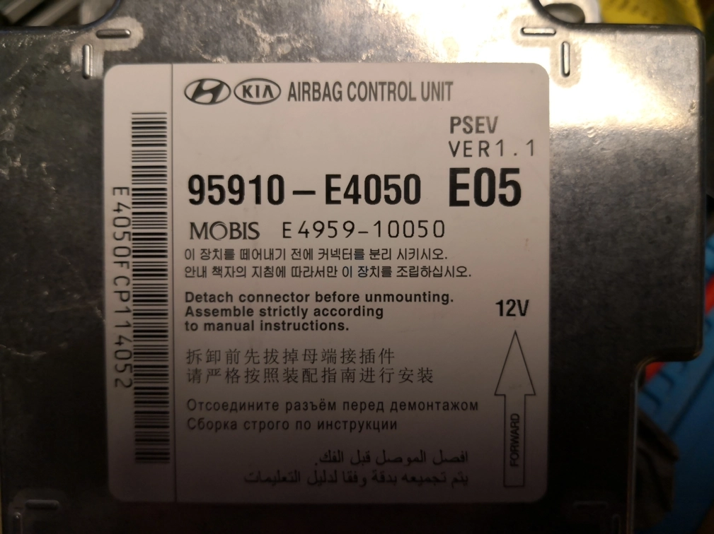 95910-E4050 Kia Soul 95256 CRASH+CLEAR SRS.rar