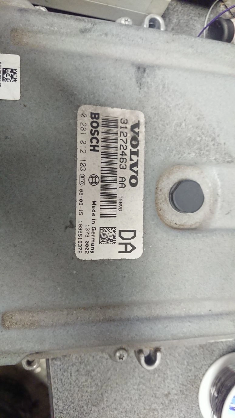 0281012103 31272463AA 1037512767 EDC16c31 Volvo XC90 2.4D 136kW ATgearbox BENCH FULL.rar