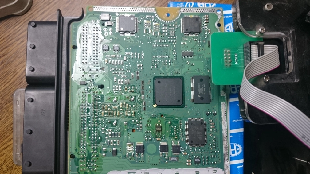 0281010835 A6471530079 FD02M01 HW31.01 SW43.01 1037363247 EDC16C2 MB W211 2.7CDI 2004Y ATgearbox BDM100 FULL.rar