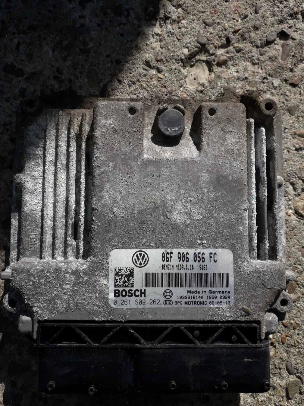 0261S02262 06F906056FC 9163 1037381249 MED9.5.1 VW PASSAT B6 2006Y MTgearbox BDM FULL.7z
