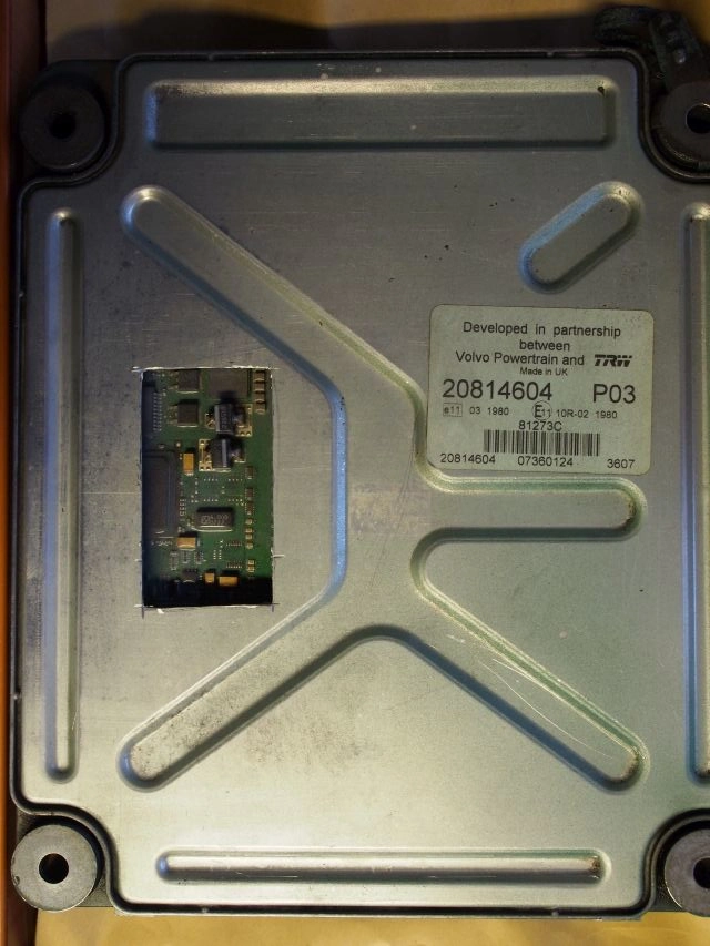 20814604 P03 800360 0737-0031 DASH+ECU EPROM Volvo Dumper A35E 2008 EEP.rar