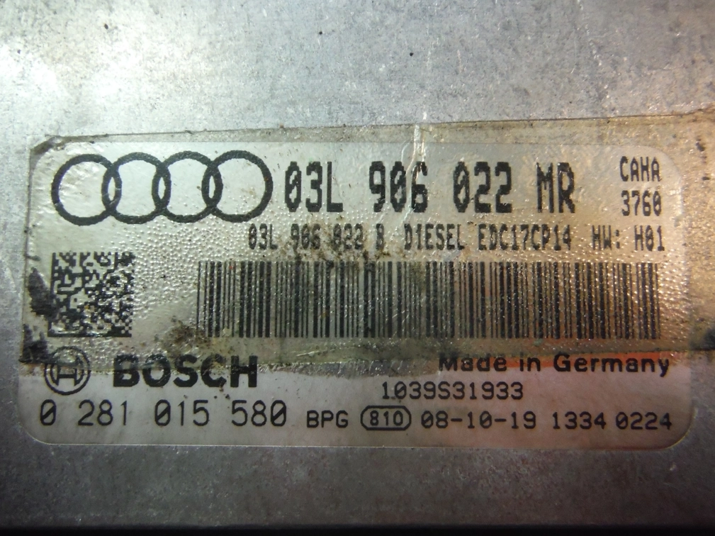 0281015580 03L906022MR 1037500114 EDC17cp14 Audi A4 2.0TDI 125kW CAHA 2009 BOOT FULL.rar