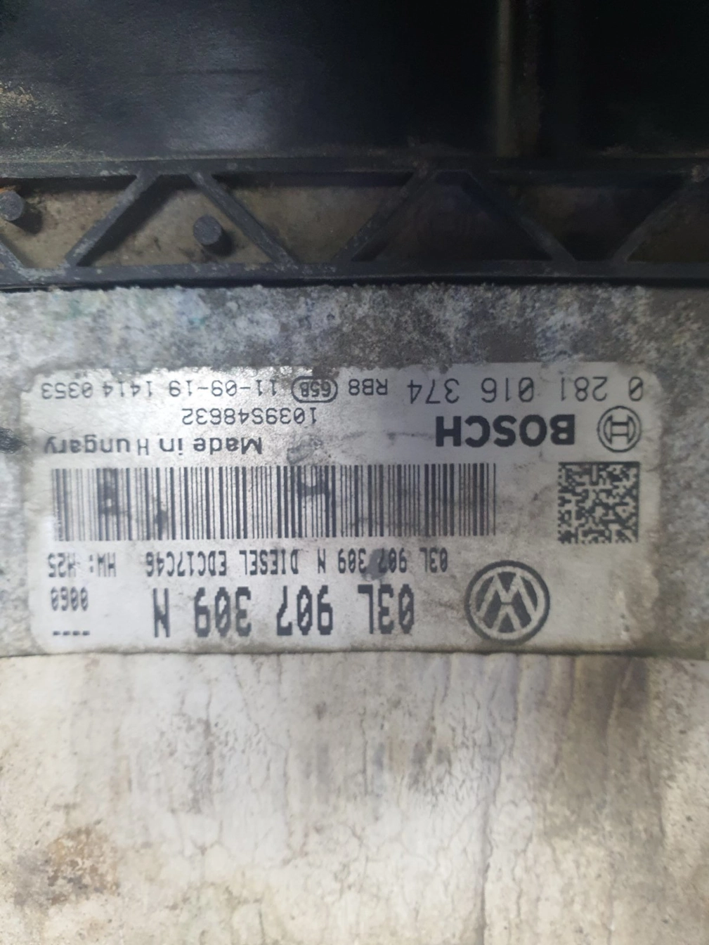 0281016374 03L907309N 1037510959 EDC17C46 VW PASSAT 2.0TDI 2012Y ORI+noDPF noEGR ST1 MTgearbox bench FULL.7z