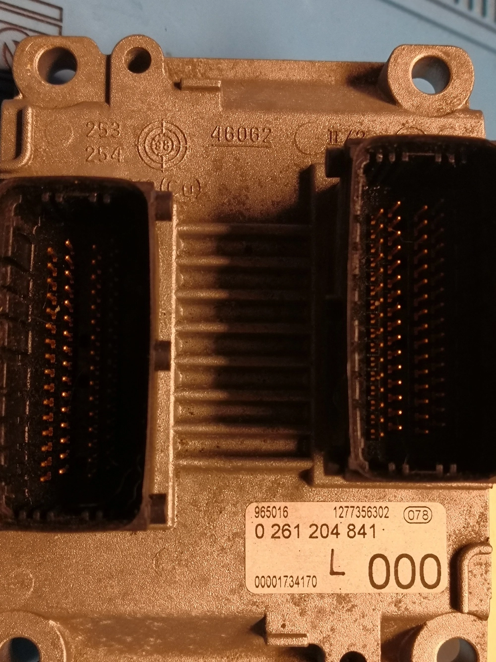 0261204841 965016 1277356302 00001734170 ME7.3 Ferrari F360 Modena 3.6i 8zyl 2005 LEFT+RIGHT ECUS 95080+29f400 FULL.rar