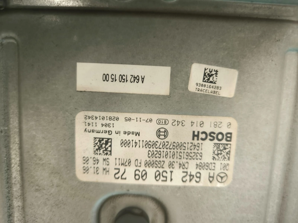 0281014342 A6421500972 CR40-64x-72T0-639-150kW-43-0AEF-03-IAS-002 ME8 1037501624 EDC16CP31 MB Viano 3.0CDI ATgearbox BENCH FULL.rar