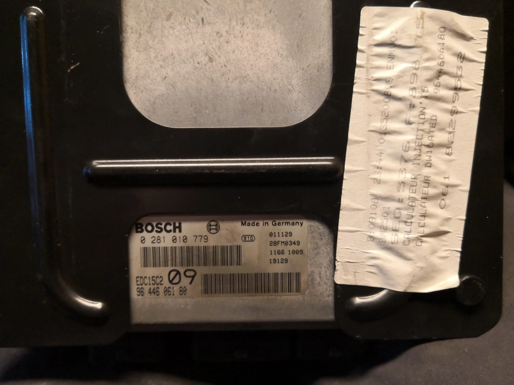 0281010779 9644606180 1037353725 EDC15C2 PEUGEOT 307 2.0HDI 96367660580F 9644098380 BSI 912DG128 VIRGIN BSI CODE YY22 STARTSET FULL.rar