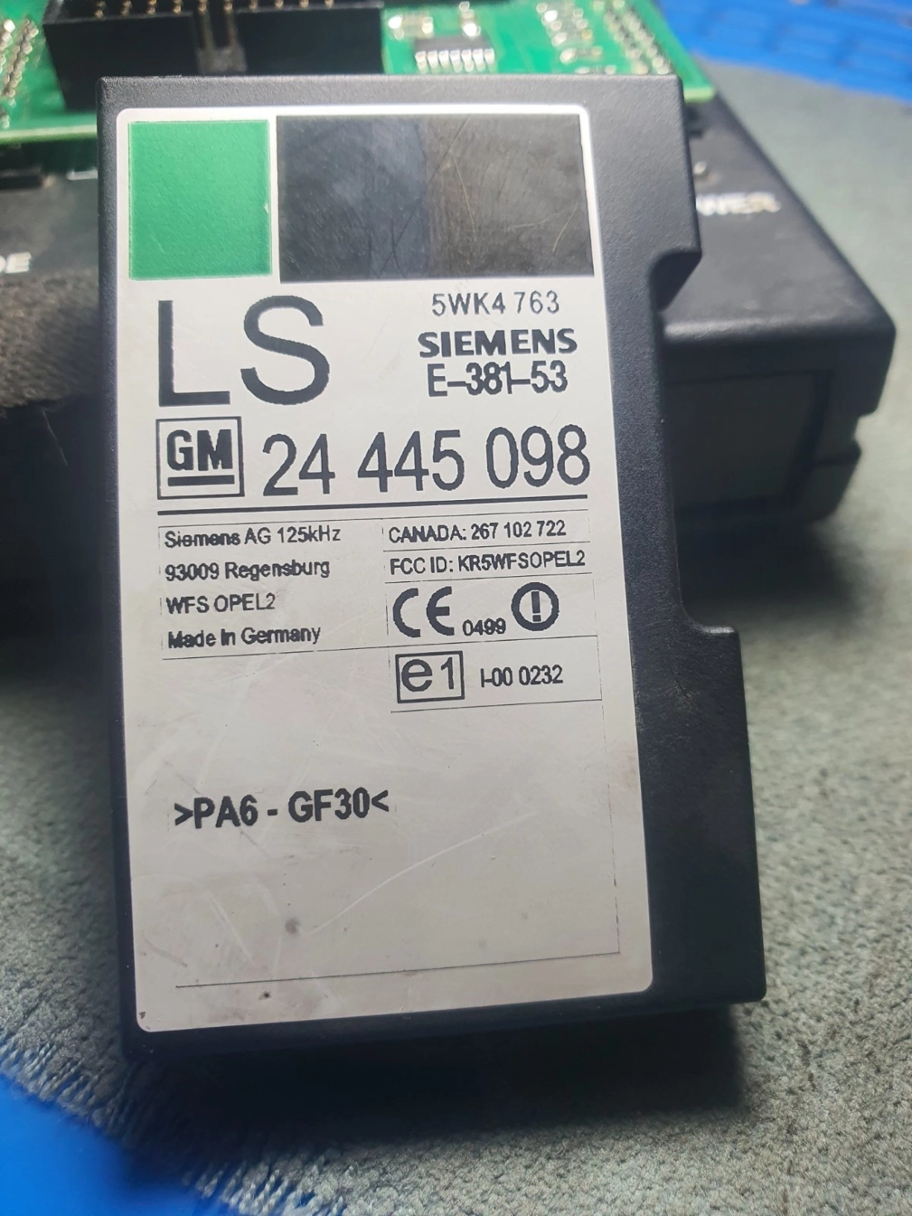 24445098 IMMO OPEL ASTRA 2000Y TMS370 EEP.7z
