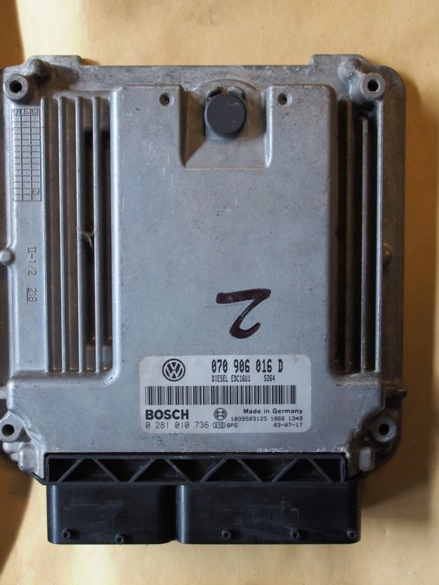 0281010736 070906016D 5264 1037368400 EDC16U1 VW Toureg 5.0TDI V10 313HP ATgearbox XPROG BDM FULL.rar