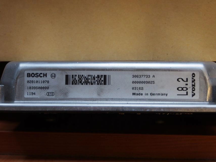 0281011078 30637733A 1039S00000 EDC15C11 Volvo XC90 2003y 2,4d FULL.rar