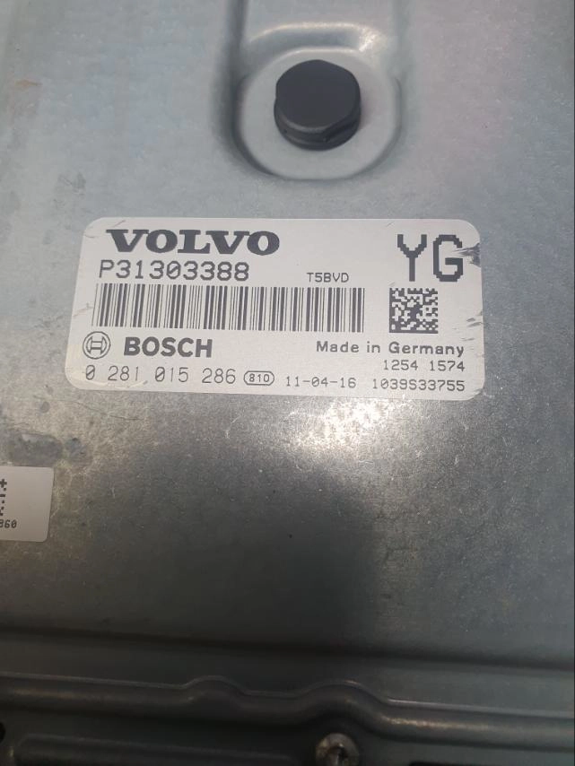 0281015286 P31303388 1037528181 EDC17CP22 VOLVO XC60 2.4D 2011Y ORI+noDPF noEGR ATgearbox BENCH FULL.7z