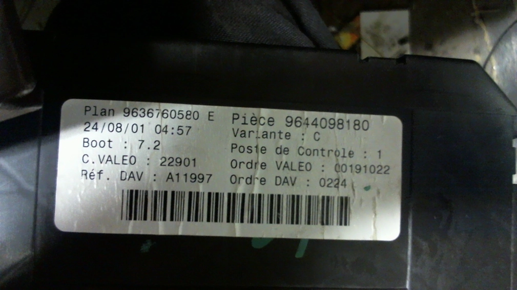 9636760580E 9644098180 VAR C BSI Peugeot 307 9S12 FULL.rar