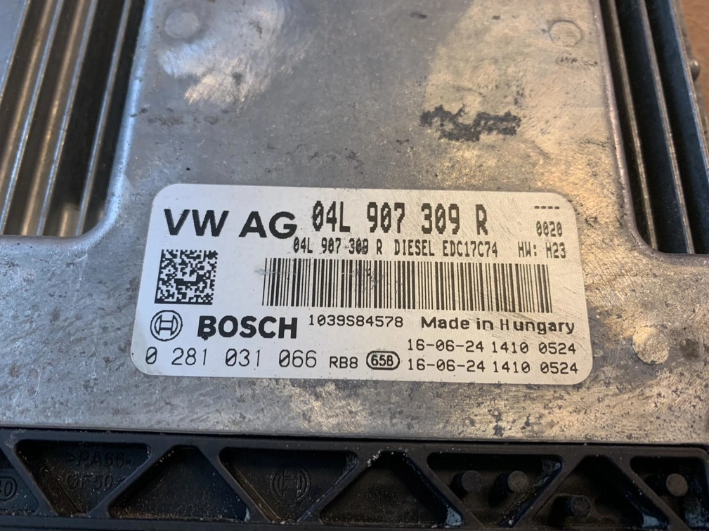 0281031066 04L907309R 1037554930 EDC17C74 Audi A3 2.0TDI FLEX BENCH FULL.rar