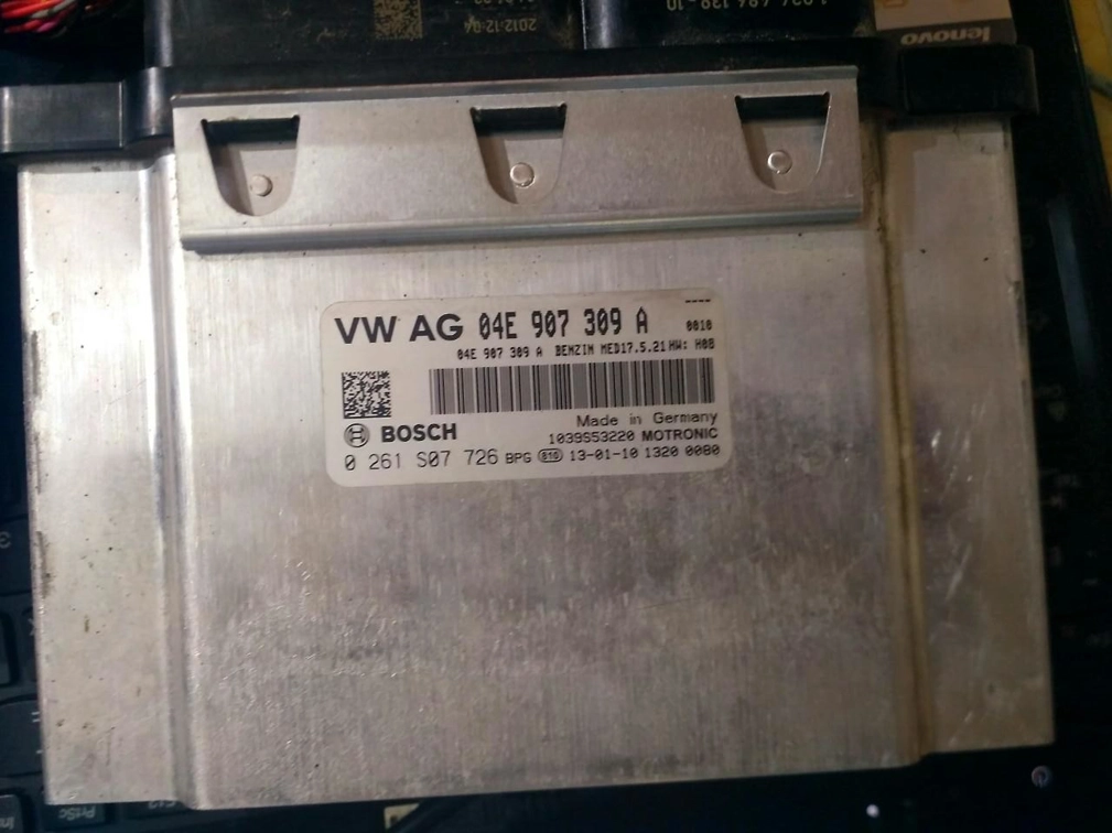 0261S07726 04E907309A 1037543622 MED17.5 VW Golf 7 1.2T 105ag MTgearbox boot FULL.rar