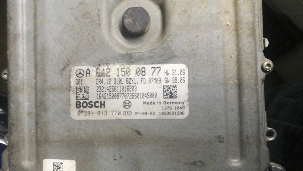 0281013770 A6421500877 1037386949 EDC16CP31 HW31.06 SW3906 6ZYL MB R CLAS 3.0 CDI BDM100 ATgearbox BDM FULL.rar