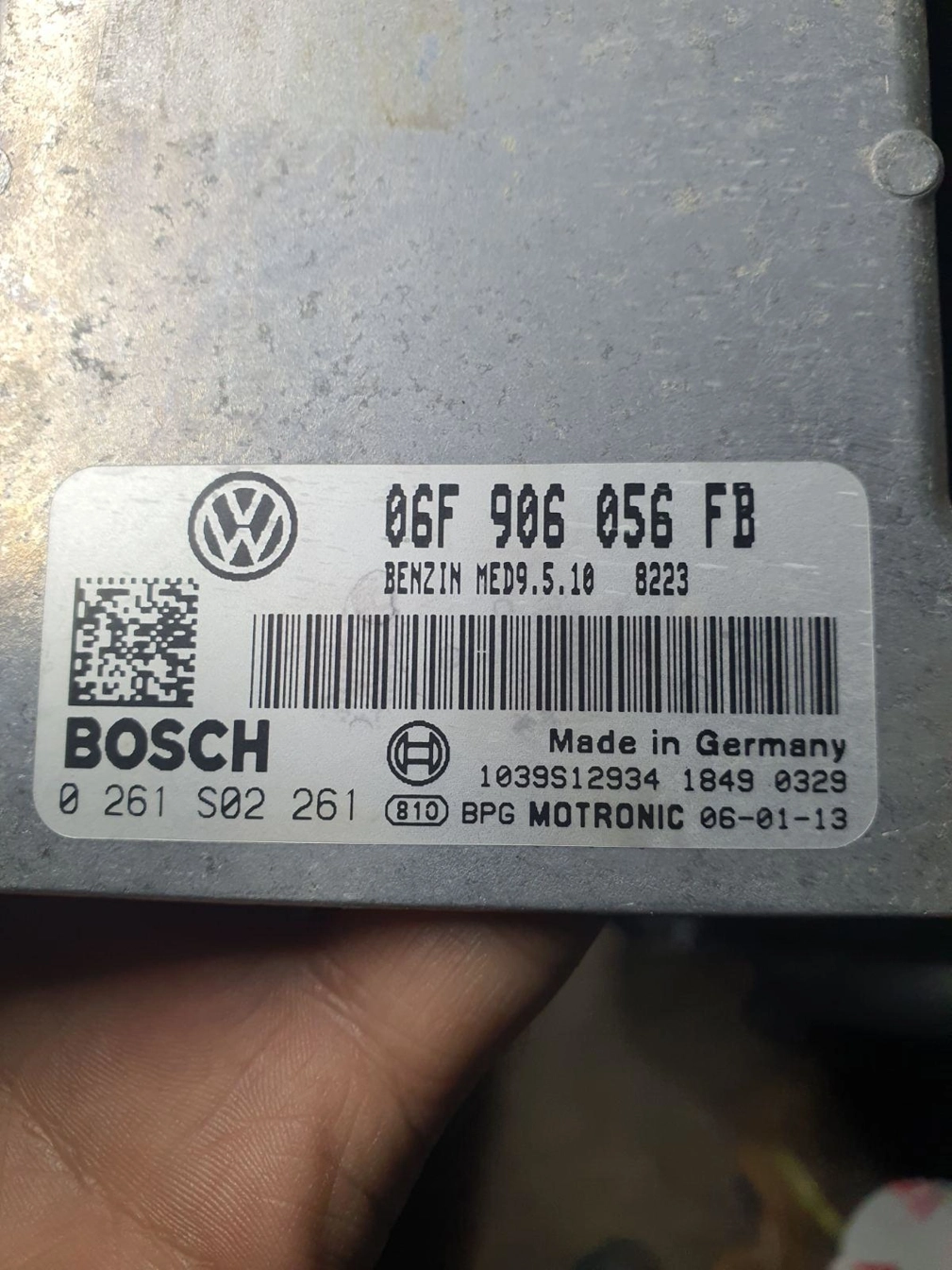 0261S02261 06F906056FB 8223 1037397655 MED9.5.1 VW PASSAT B6 2006Y MTgearbox BDM FULL.rar